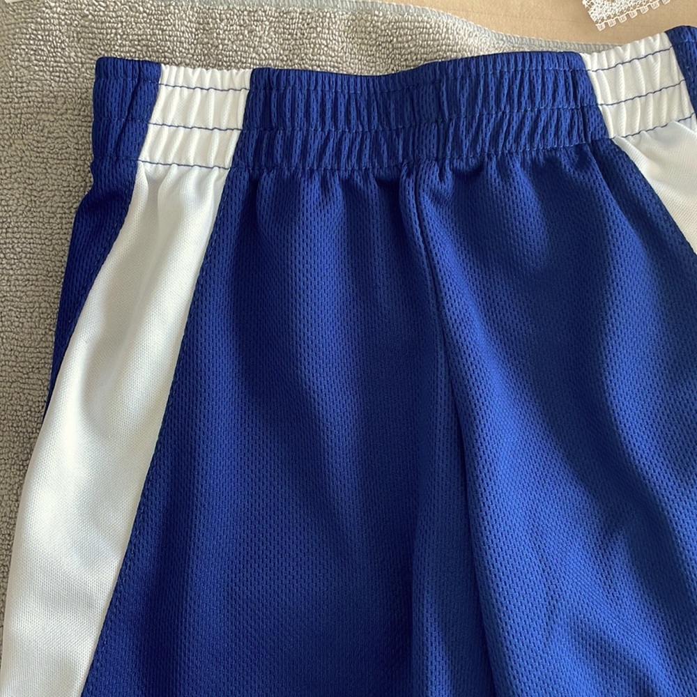Boys Nike Shorts - Picture 8 of 8